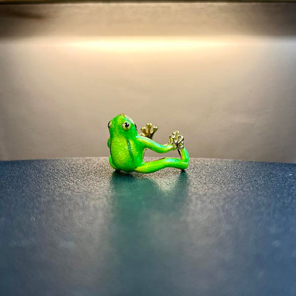 Lucky Leap Frog Ring